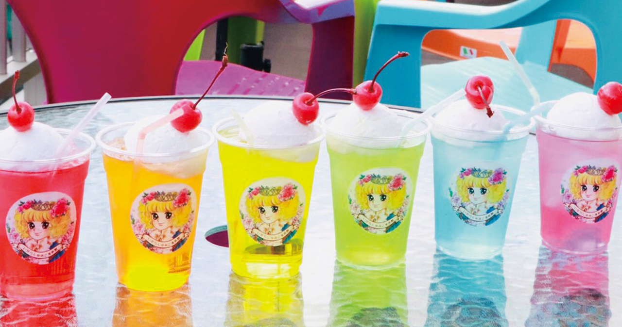 喫茶店のクリームソーダ